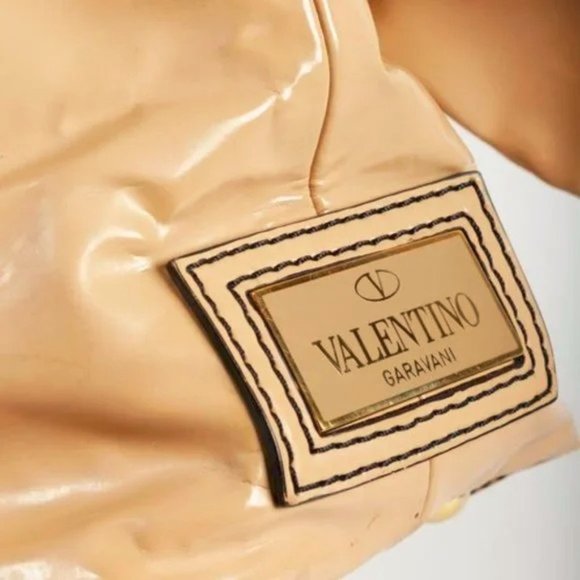 Valentino Garavani Large Lacca Sand Bow Trim Tote - Picture 8 of 11